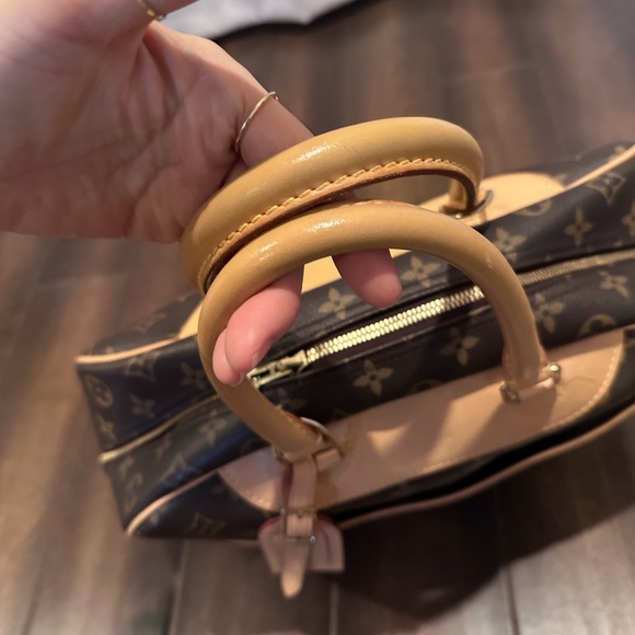 LV - Picture 3 of 13